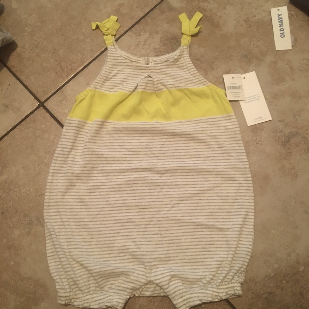 Gap Baby, Jumper